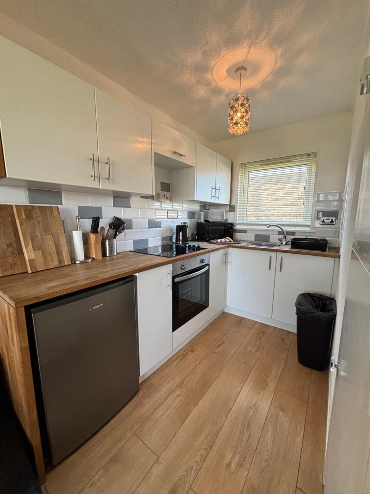 Signature, Scratby - Two Bed Chalet, Sleeps 7, Free Wi-Fi, Bed Linen And Towels Included, Pets Welcome And Onsite Entertainment Available Экстерьер фото